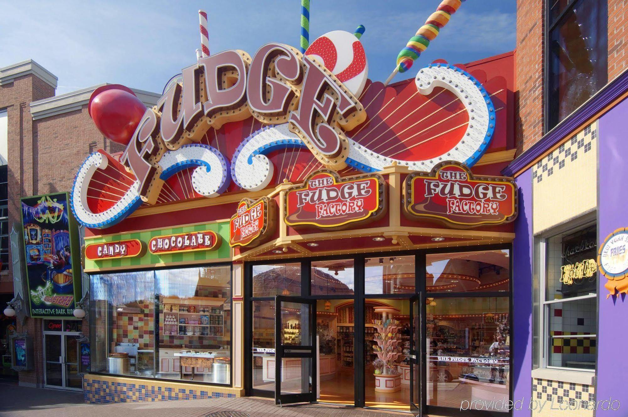 Hotel Comfort Clifton Hill Niagara Falls